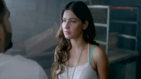 Ragini MMS fait un retour torride dans la Saison 01 Épisode 04