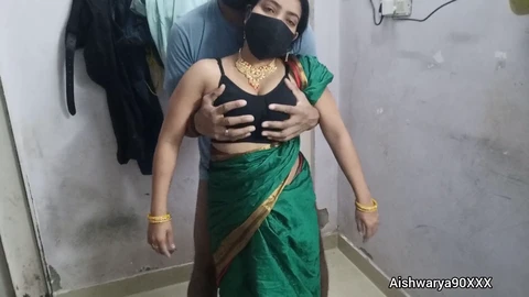 Femme au foyer, porno “saree”, gros plan