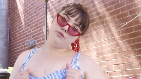 Busty BBW pleasures herself with a dildo in the pool